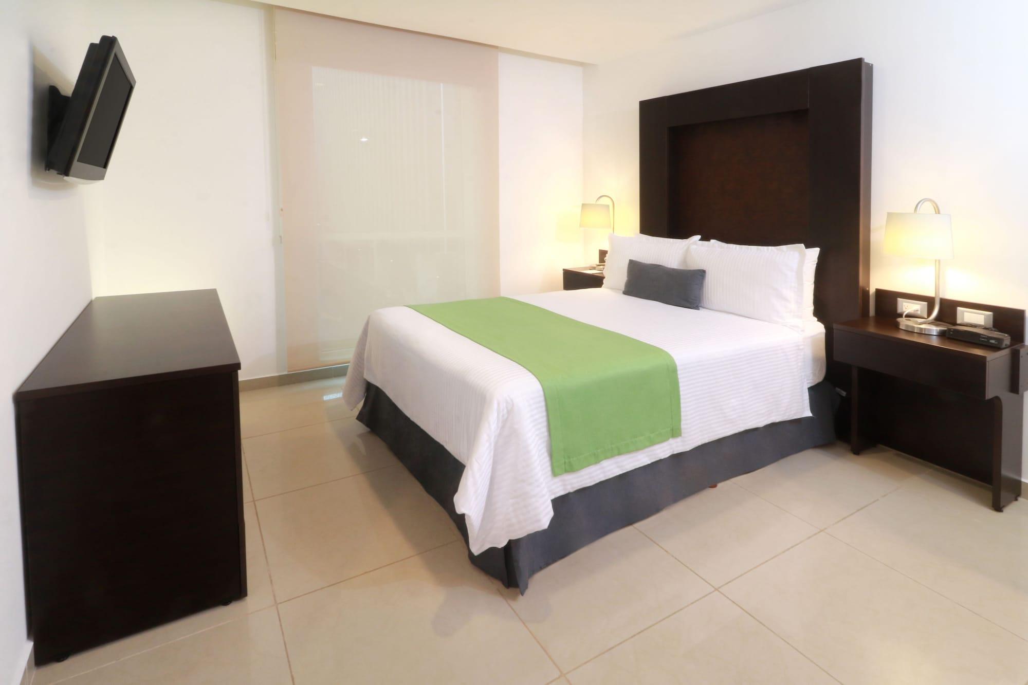 Hotel Wyndham Garden Guadalajara Acueducto à Zapopan Extérieur photo