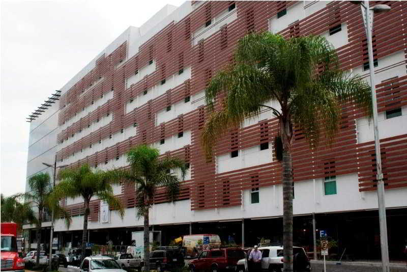 Hotel Wyndham Garden Guadalajara Acueducto à Zapopan Extérieur photo