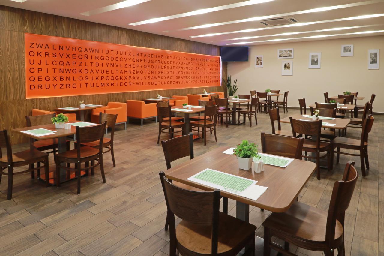 Hotel Wyndham Garden Guadalajara Acueducto à Zapopan Extérieur photo