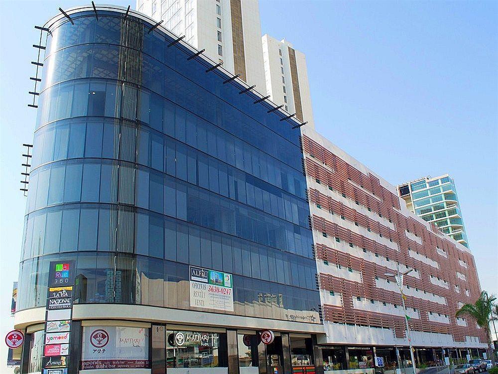 Hotel Wyndham Garden Guadalajara Acueducto à Zapopan Extérieur photo